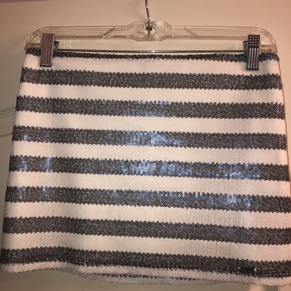 Abercrombie and Fitch White&Silver Sequin Skirt